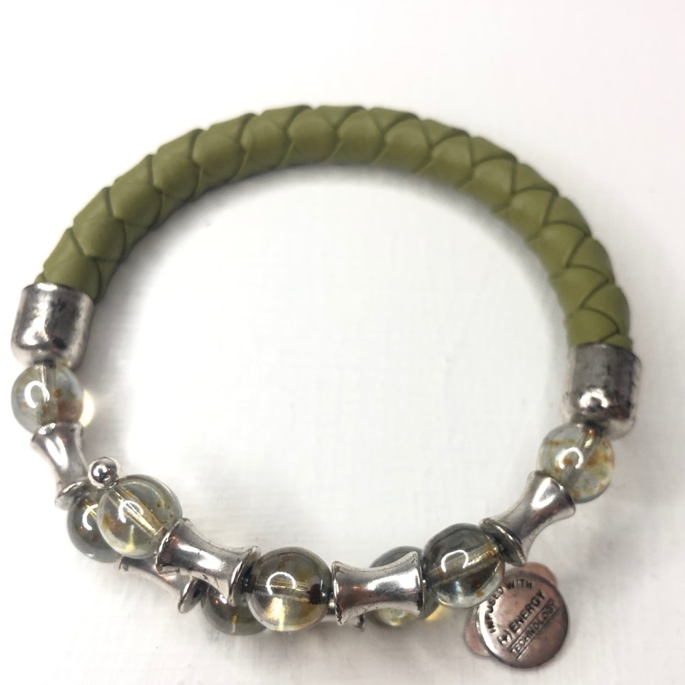 Alex and Ani vintage 66 green leather wrap w/beads (G1)